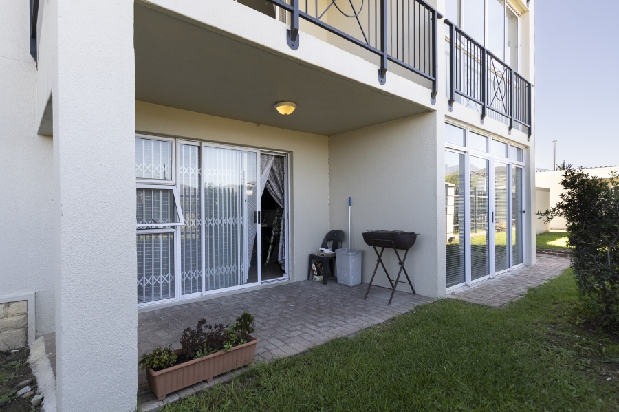 2 Bedroom Property for Sale in Heritage Park Western Cape